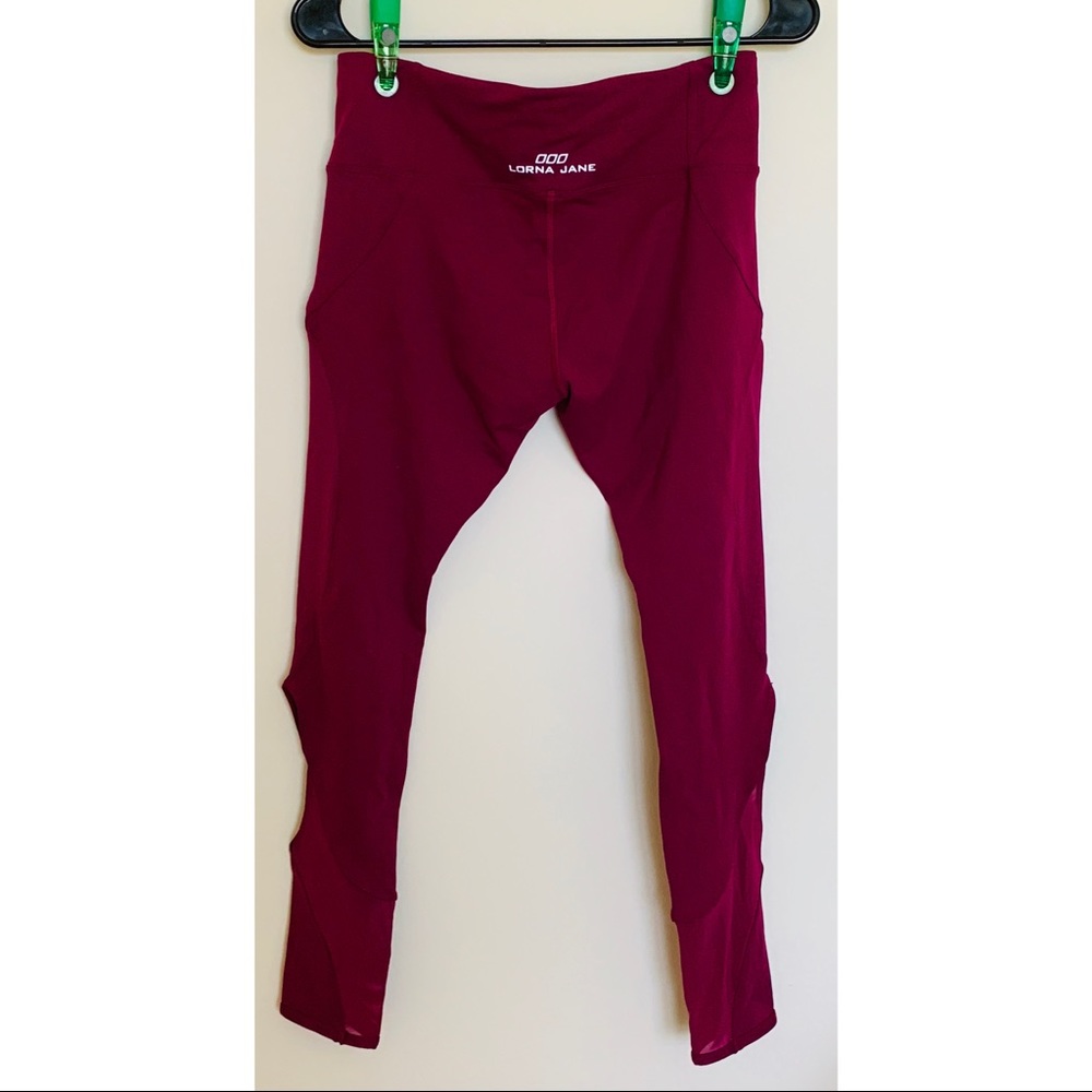 Lorna Jane Raspberry Leggings Size M